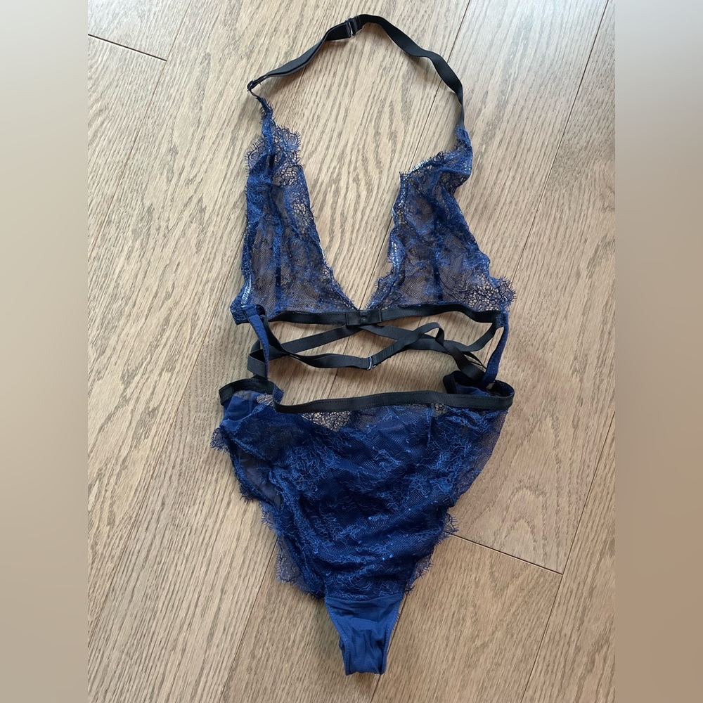 Victoria Secret’s Navy Lace Teddy One Piece Lingerie Size XS